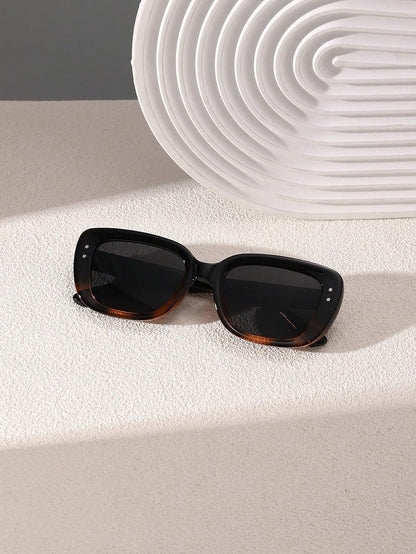 1 PC Women's Classic Square Fashion Sunglasses Casual Design Vintage For Outdoor